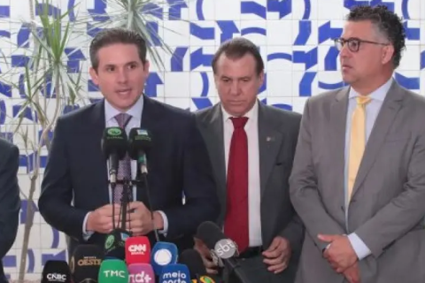 PEC da 6x1: Hugo Motta anuncia transição de um ano para a jornada de 40 horas